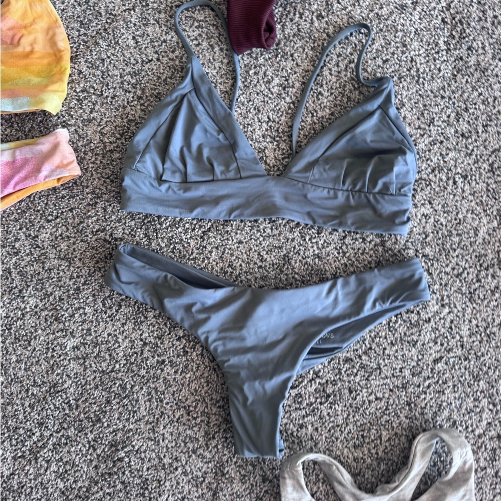 BOYS + ARROWS bikini XS -S Bikini KIKI bottom & Dana top gray